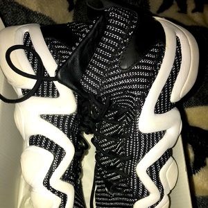 ADIDAS Torsion basketball shoes